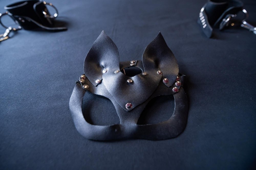 Comment utiliser un Masque chien BDSM ? Intimae