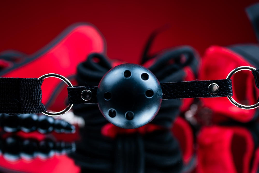 Comment utiliser un Bâillon BDSM ? Intimae